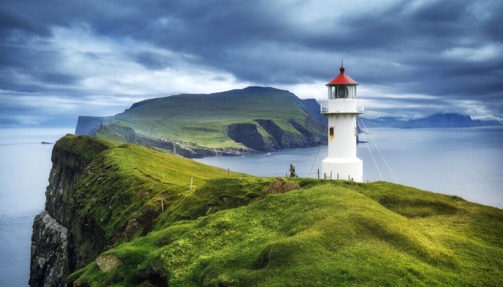 faroe-islands-denmark-lighthuse-shutterstock_722440150_c19ff62400